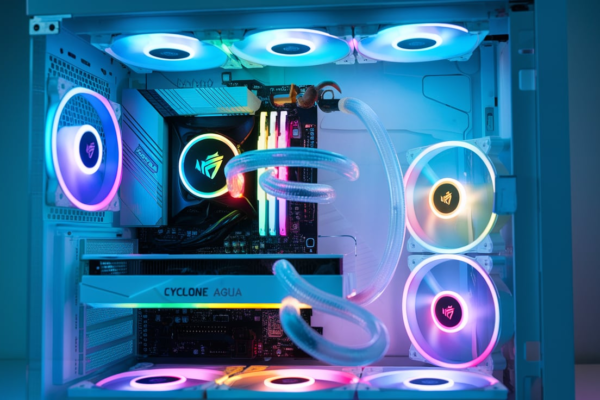 ABS Cyclone Aqua Gaming PC