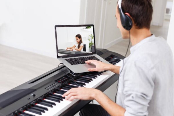 online piano learning